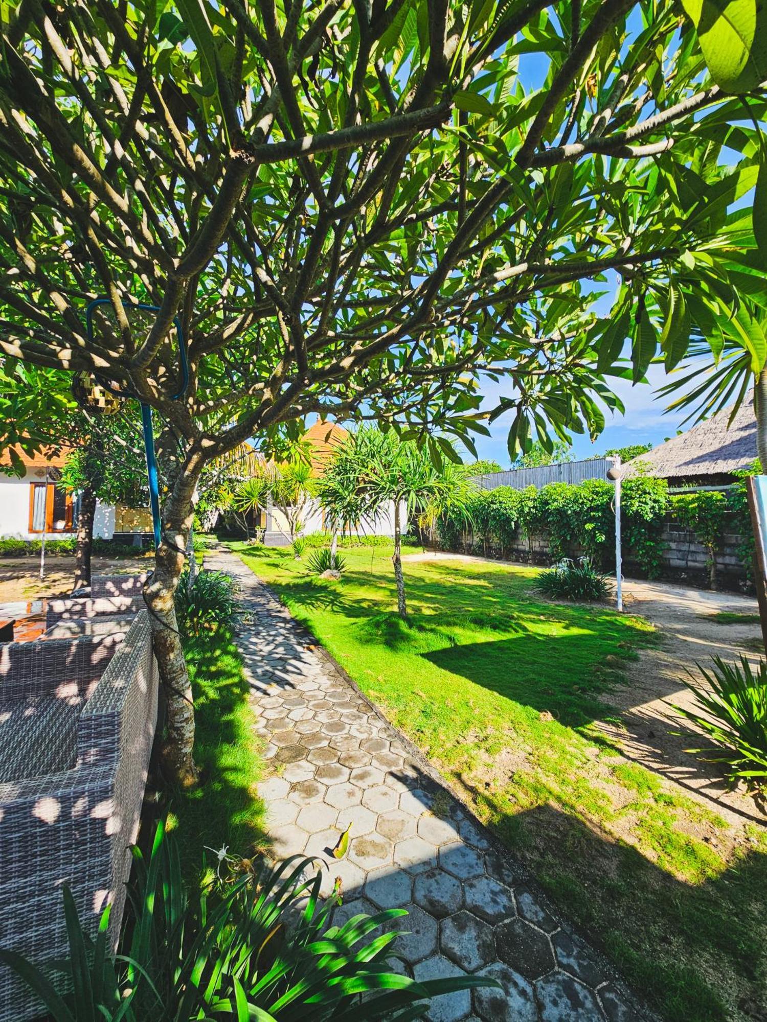Hokita Home Stay Nusa Lembongan  Bagian luar foto