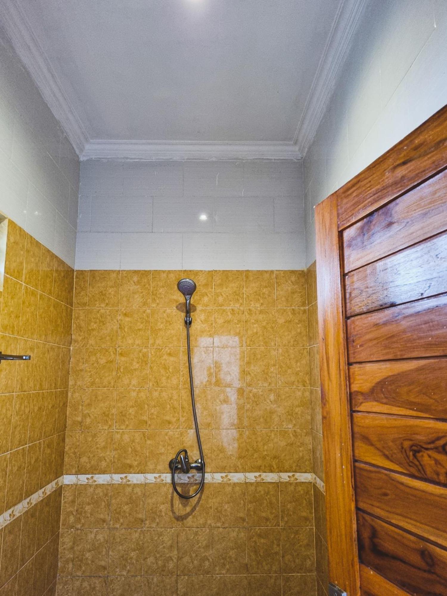 Hokita Home Stay Nusa Lembongan  Bagian luar foto
